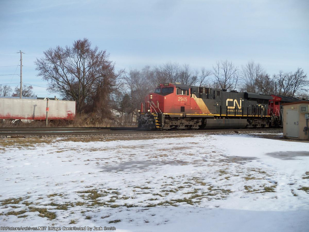 CN 2945